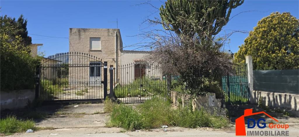 casa indipendente in vendita ad Alcamo in zona Alcamo Marina