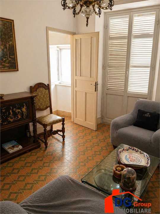casa indipendente in vendita ad Alcamo in zona Centro Città
