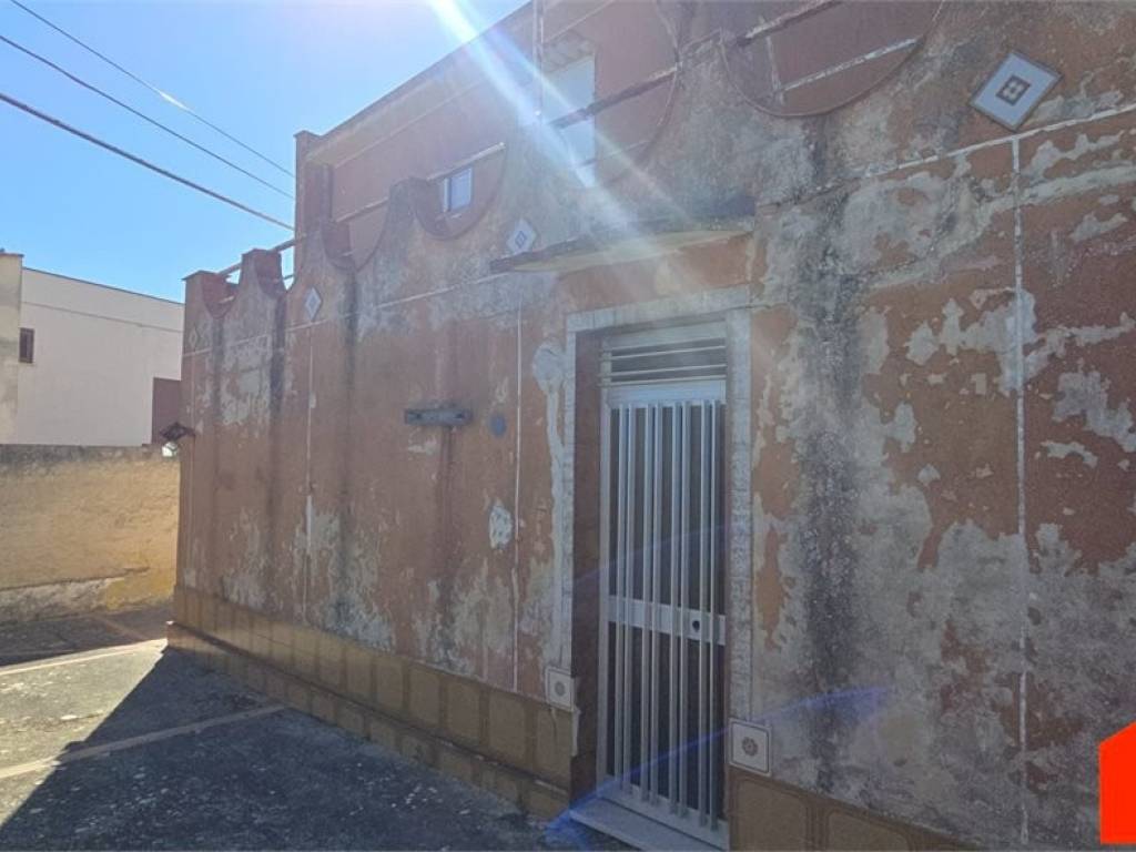 casa indipendente in vendita ad Alcamo in zona Alcamo Marina