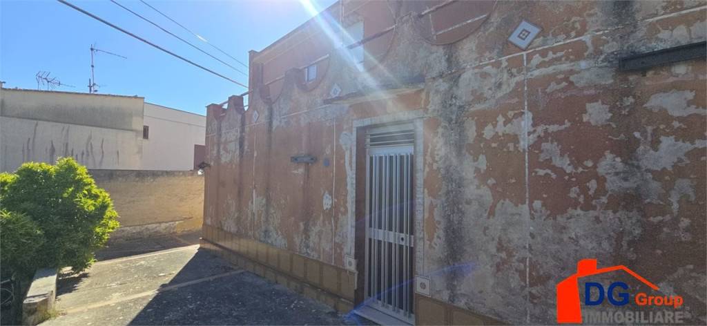 casa indipendente in vendita ad Alcamo in zona Alcamo Marina