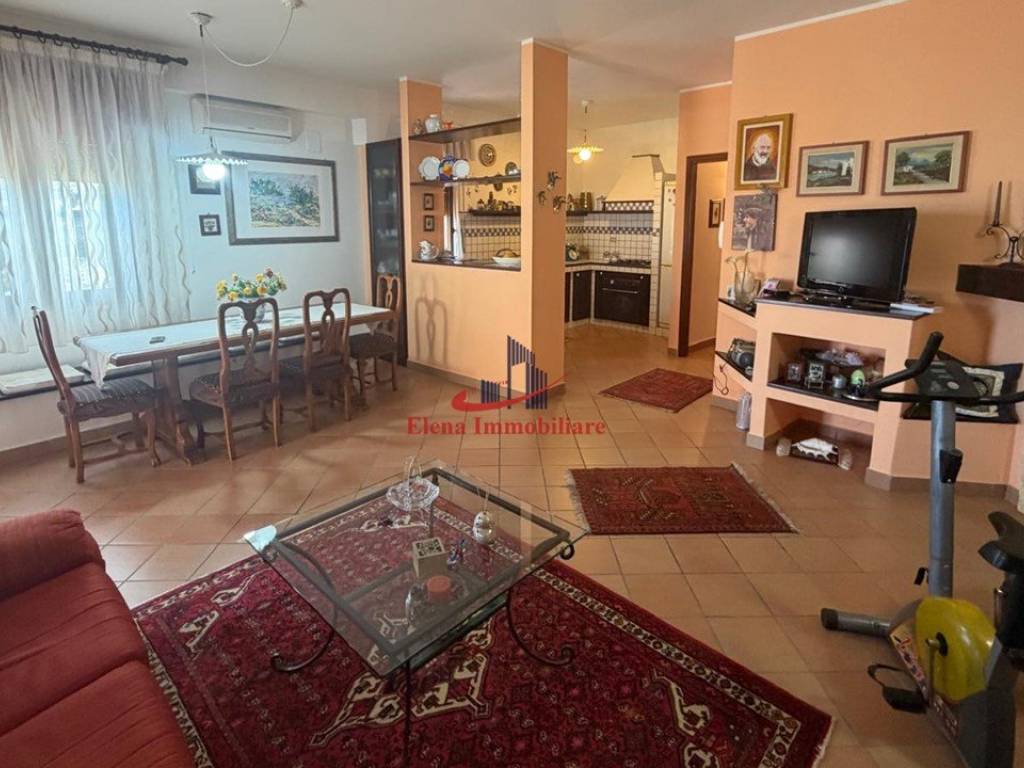 intera palazzina in vendita ad Alcamo in zona Alcamo Marina