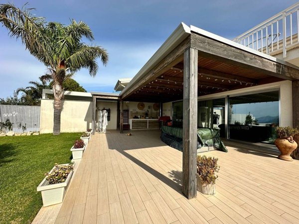 casa indipendente in vendita ad Alcamo