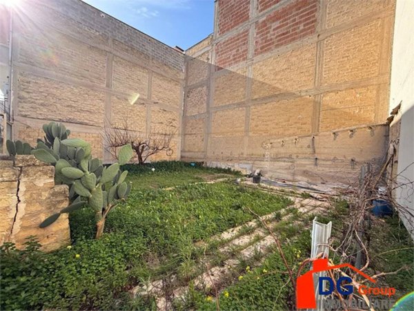 negozio in vendita ad Alcamo