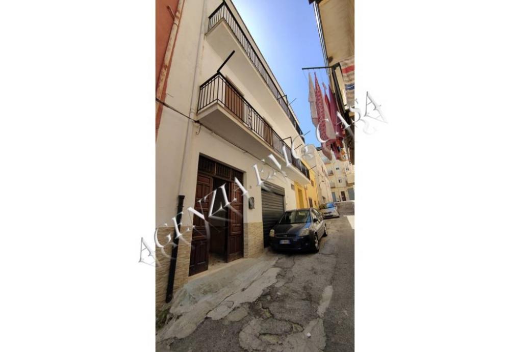 casa indipendente in vendita ad Alcamo