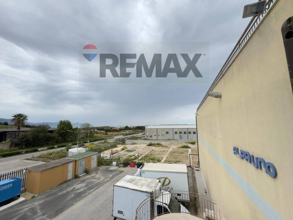 negozio in vendita ad Alcamo