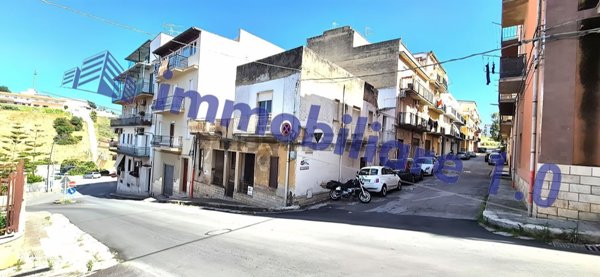 casa indipendente in vendita ad Alcamo