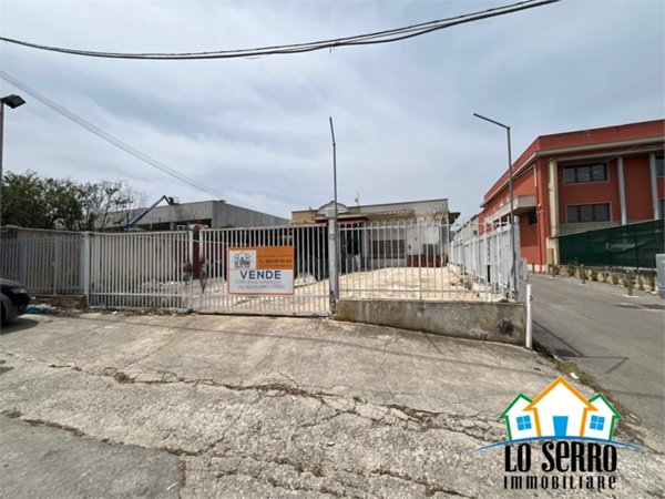 locale commerciale in vendita ad Alcamo