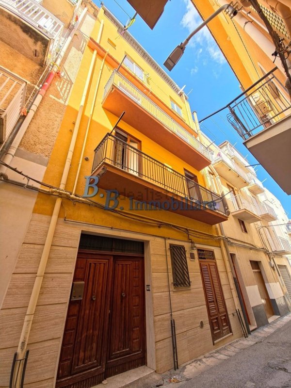 casa indipendente in vendita ad Alcamo
