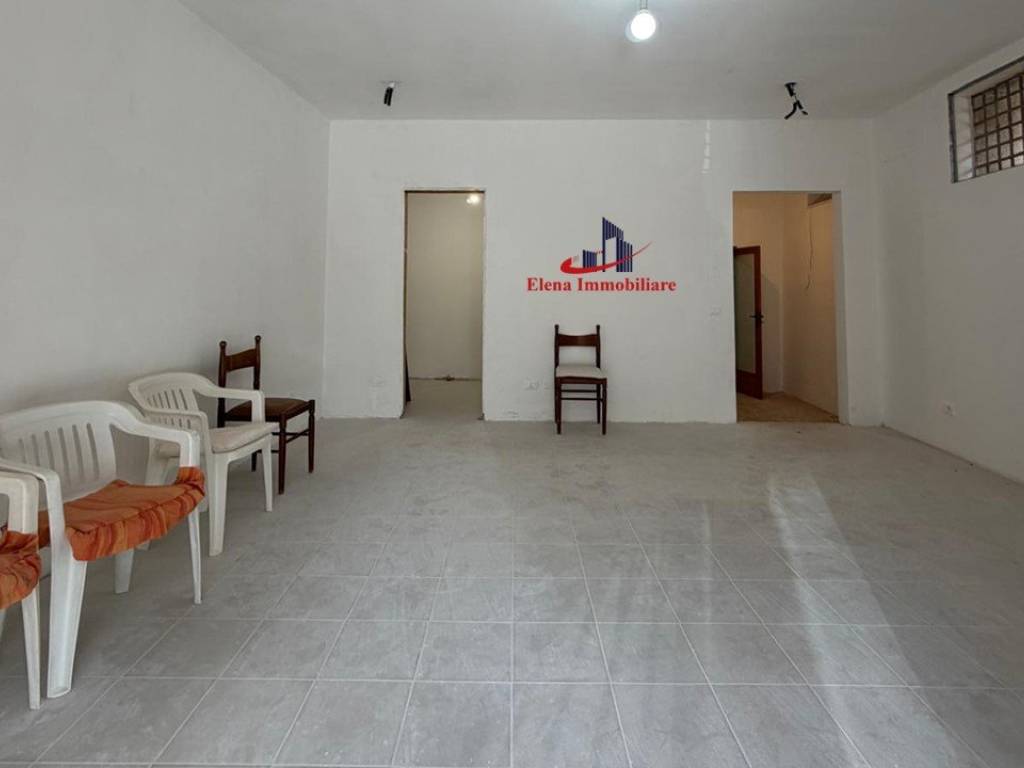negozio in vendita ad Alcamo