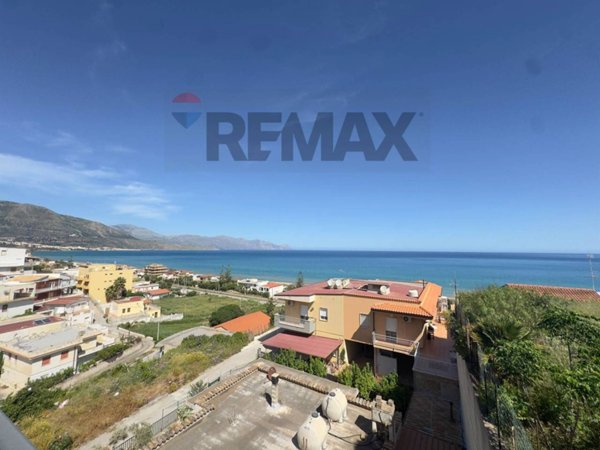 appartamento in vendita ad Alcamo in zona Alcamo Marina