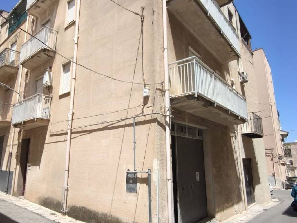 intera palazzina in vendita ad Alcamo