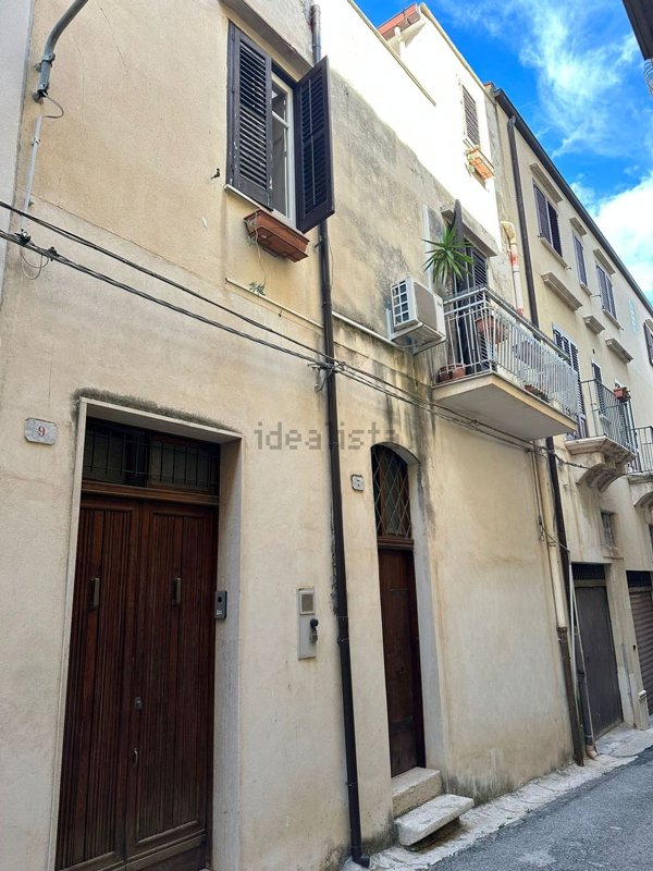 appartamento in vendita ad Alcamo in zona Centro Città