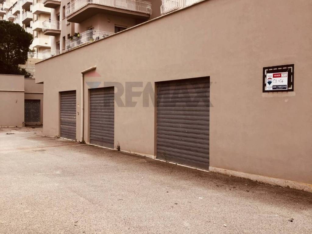 locale commerciale in vendita ad Alcamo