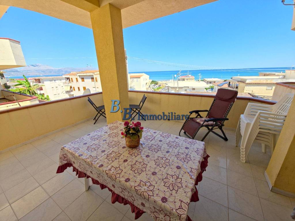 appartamento in vendita ad Alcamo in zona Alcamo Marina