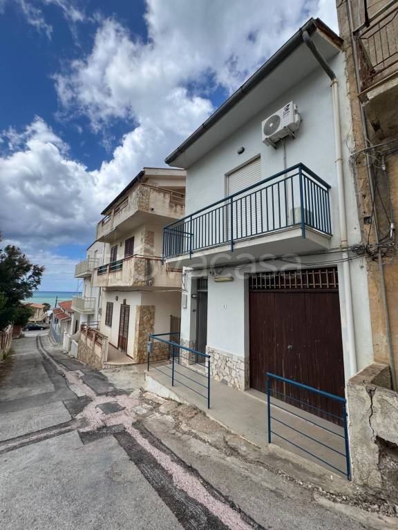 appartamento in vendita ad Alcamo in zona Alcamo Marina