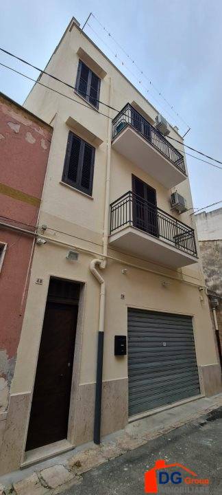 casa indipendente in vendita ad Alcamo in zona Centro Città