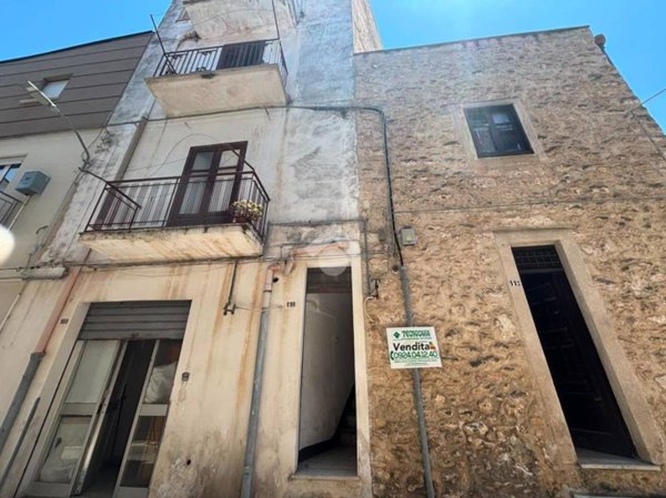casa indipendente in vendita ad Alcamo