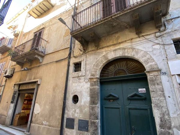 ufficio in vendita ad Alcamo in zona Centro Città