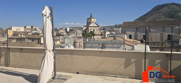 casa semindipendente in vendita ad Alcamo in zona Centro Città
