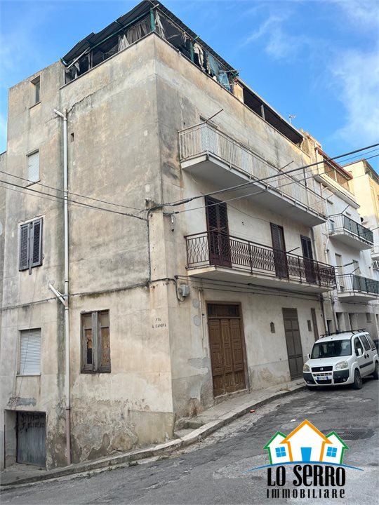casa indipendente in vendita ad Alcamo in zona Centro Città