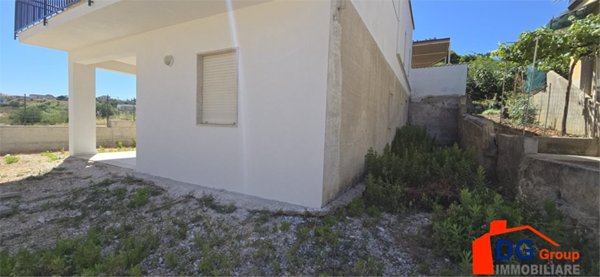 casa indipendente in vendita ad Alcamo in zona Alcamo Marina