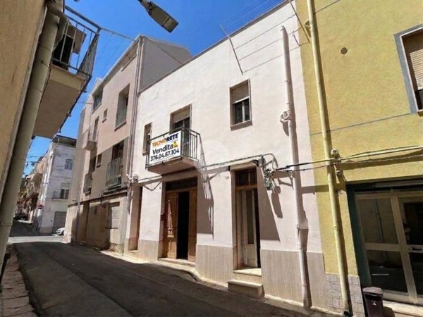 casa indipendente in vendita ad Alcamo
