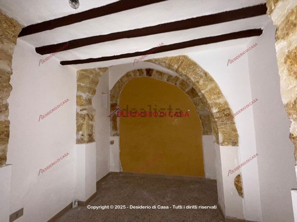 appartamento in vendita ad Alcamo in zona Centro Città