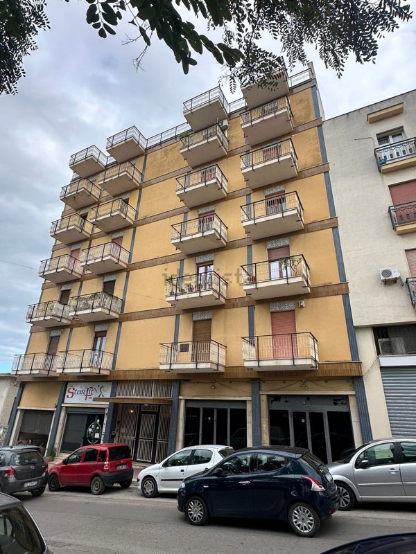 appartamento in vendita ad Alcamo in zona Centro Città