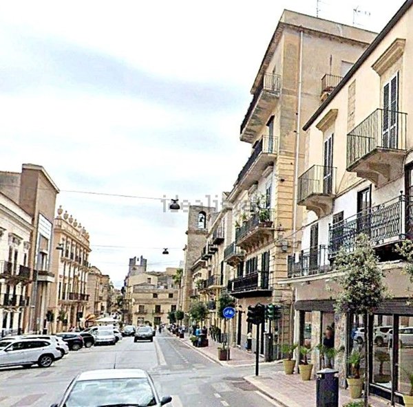 appartamento in vendita ad Alcamo in zona Centro Città