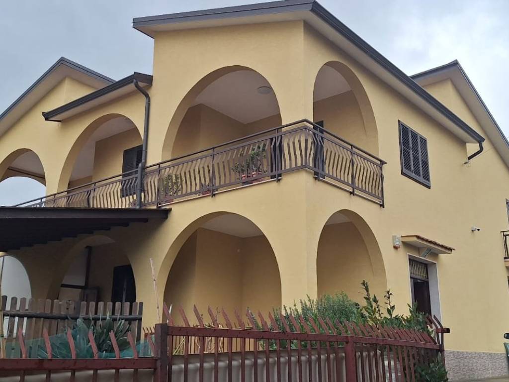 intera palazzina in vendita ad Alcamo in zona Bosco d'Alcamo
