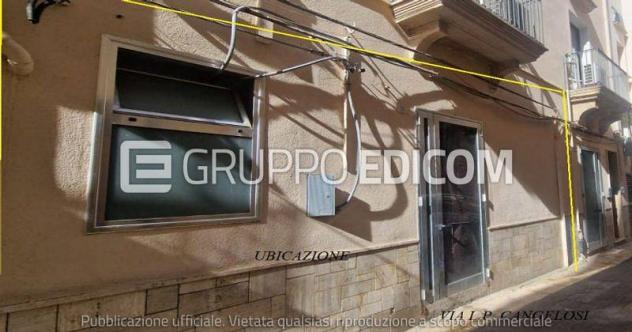 negozio in vendita ad Alcamo in zona Centro Città
