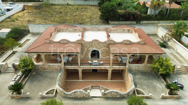 casa indipendente in vendita ad Alcamo in zona Alcamo Marina