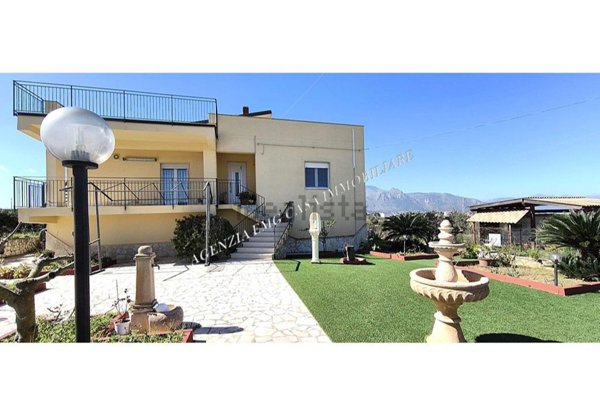 casa indipendente in vendita ad Alcamo