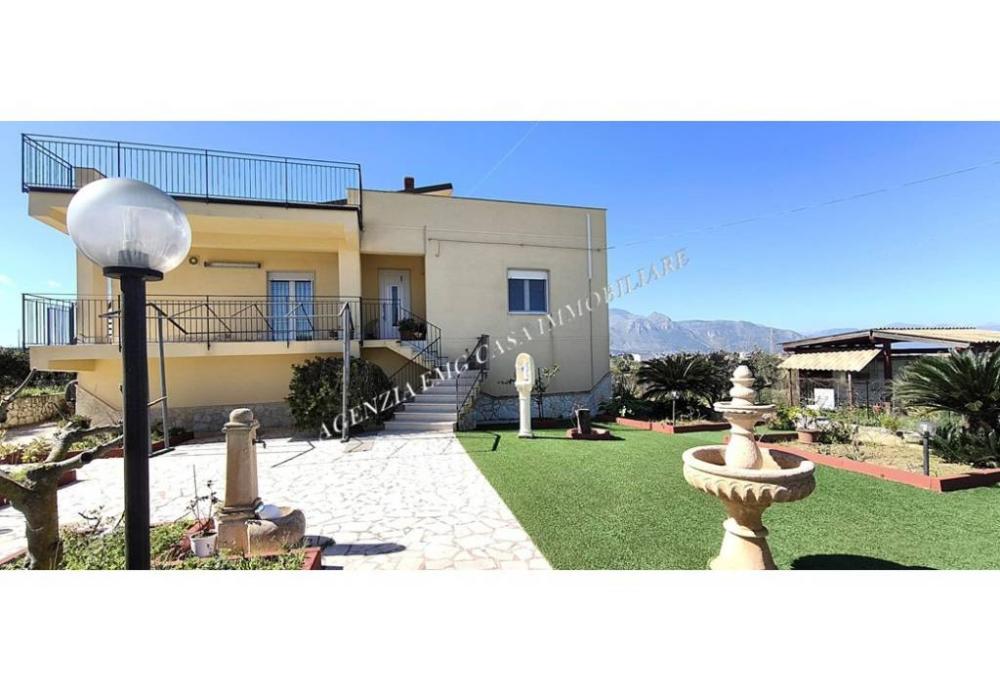 casa indipendente in vendita ad Alcamo