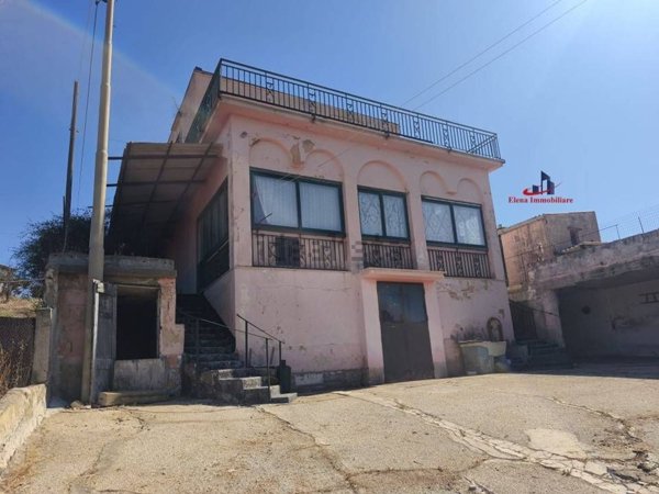 casa indipendente in vendita ad Alcamo