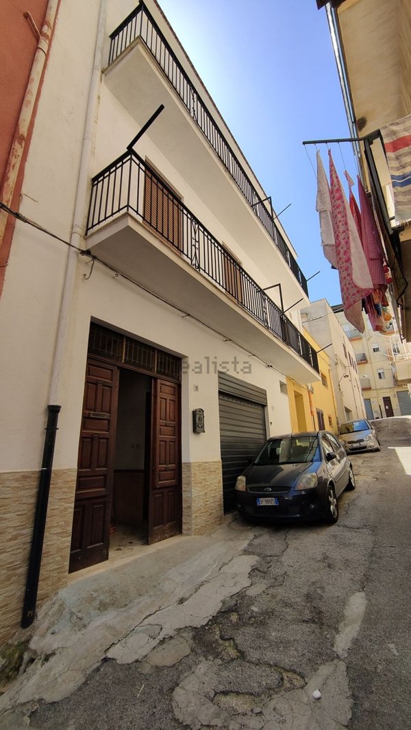 appartamento in vendita ad Alcamo in zona Centro Città