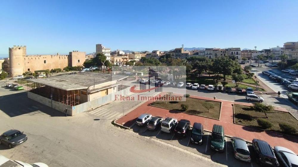 appartamento in vendita ad Alcamo in zona Centro Città