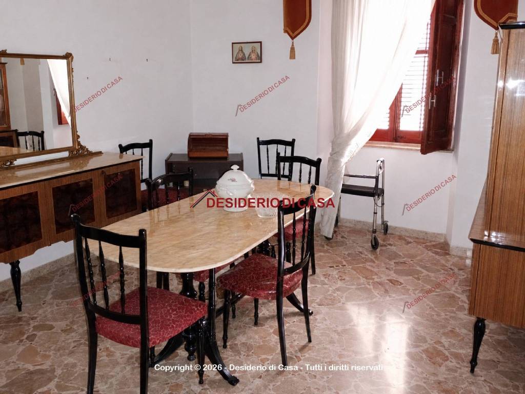 casa indipendente in vendita ad Alcamo in zona Centro Città