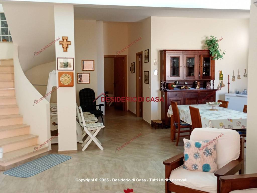 casa indipendente in vendita ad Alcamo in zona Alcamo Marina