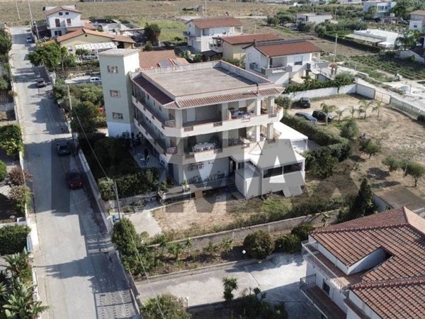 intera palazzina in vendita ad Alcamo in zona Alcamo Marina