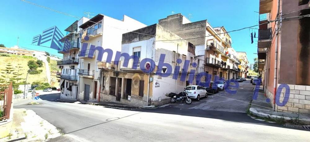 casa indipendente in vendita ad Alcamo in zona Centro Città