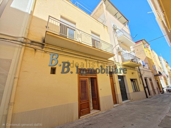 casa indipendente in vendita ad Alcamo in zona Centro Città