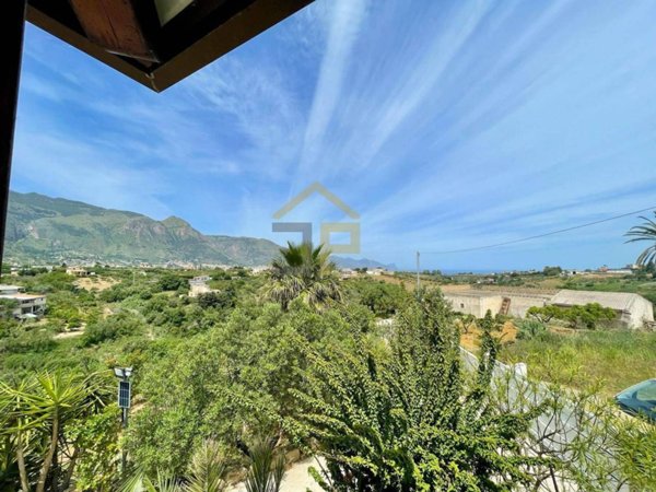 casa indipendente in vendita ad Alcamo in zona Bosco d'Alcamo