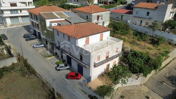 casa indipendente in vendita ad Alcamo