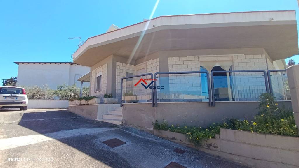casa indipendente in vendita ad Alcamo in zona Alcamo Marina