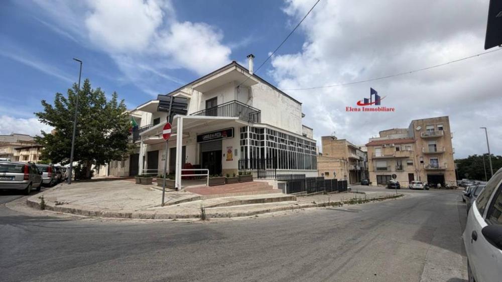esercizio commerciale in vendita ad Alcamo