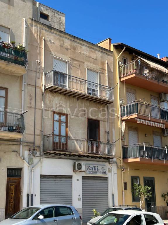appartamento in vendita ad Alcamo in zona Centro Città