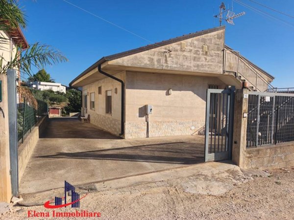 casa indipendente in vendita ad Alcamo in zona Bosco d'Alcamo