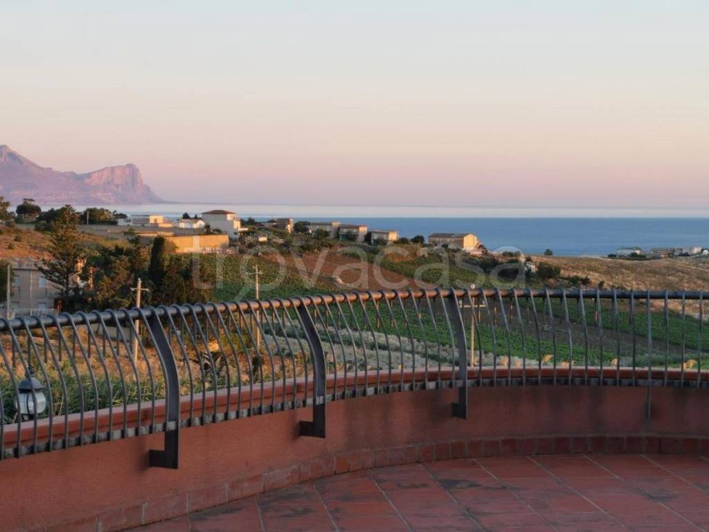 casa indipendente in vendita ad Alcamo in zona Bosco d'Alcamo