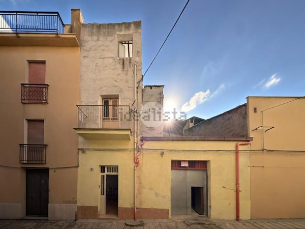 casa indipendente in vendita ad Alcamo